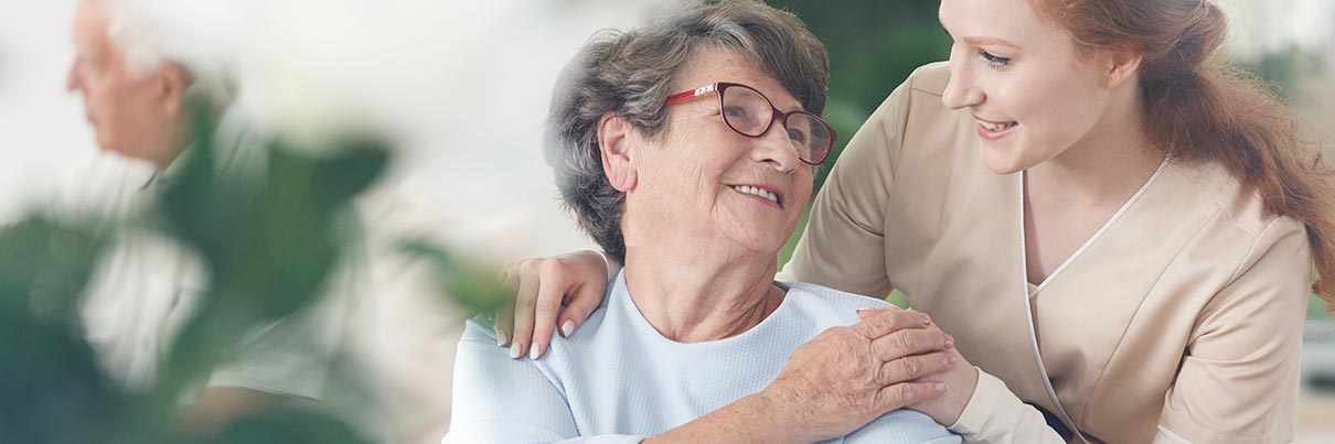 servizi per anziani: assistenza a domicilio e in ospedale com infermieri, badanti e operatori oss professionali